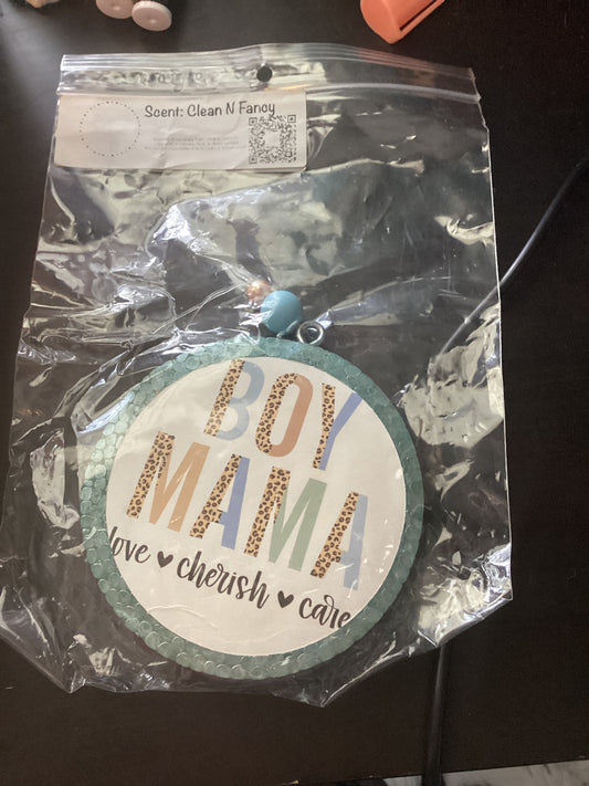Boy mama